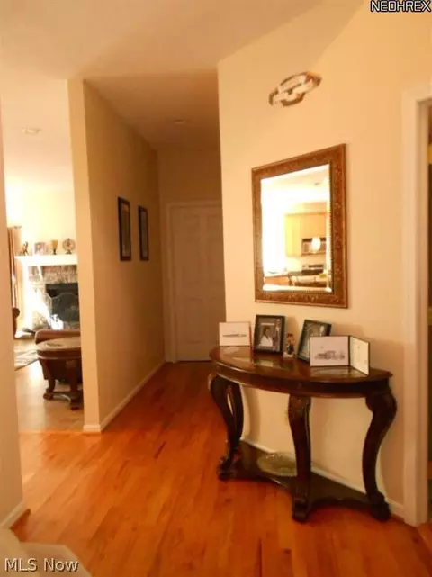 80 Pinehurst Dr, Aurora, OH 44202 photo 8