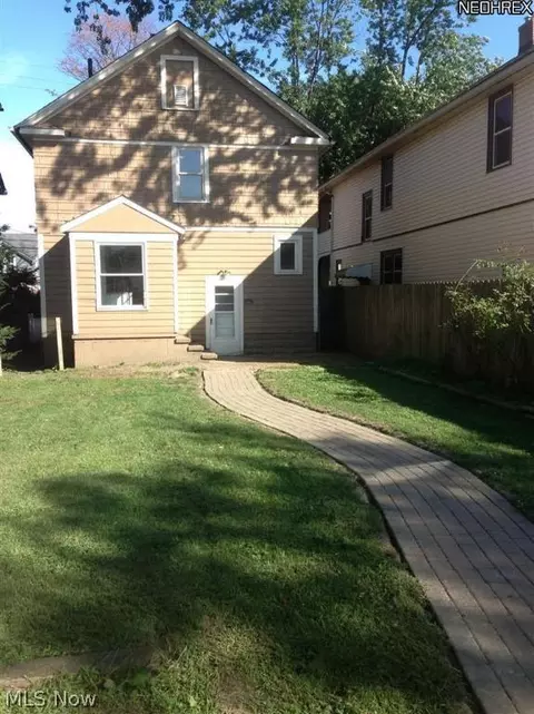 1666 Walnut Blvd, Ashtabula, OH 44004 photo 5
