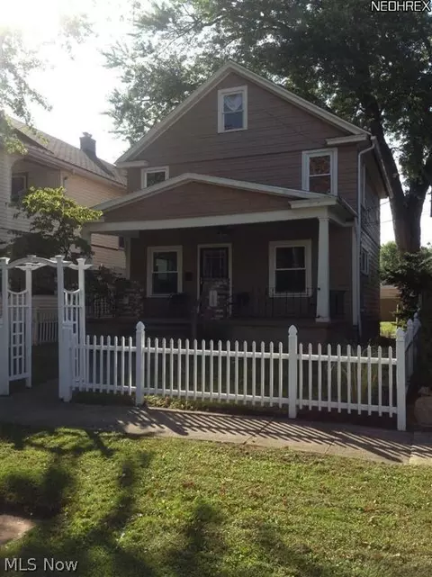 1666 Walnut Blvd, Ashtabula, OH 44004 photo 1