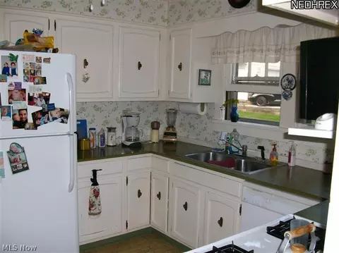 268 Boyer St, Wadsworth, OH 44282 photo 8