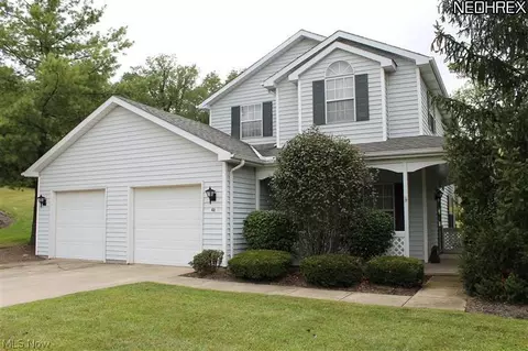 411 E Barrington Dr, Chardon, OH 44024 photo 1