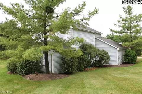 411 E Barrington Dr, Chardon, OH 44024 photo 24