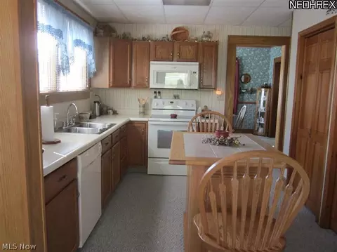 313 E Main St, Scio, OH 43988 photo 8