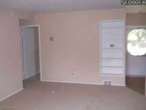 32781 Baldwin Rd, Solon, OH 44139 photo 5