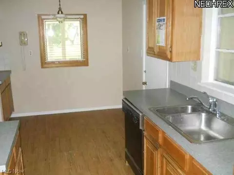 32781 Baldwin Rd, Solon, OH 44139 photo 7