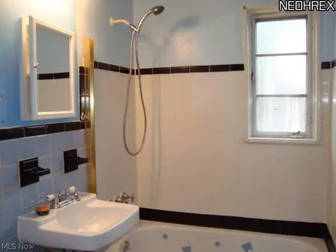 849 E 218th St, Euclid, OH 44119 photo 12