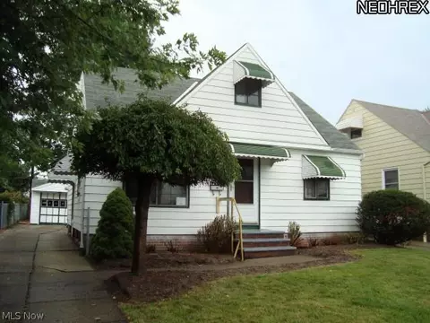 849 E 218th St, Euclid, OH 44119 photo 1