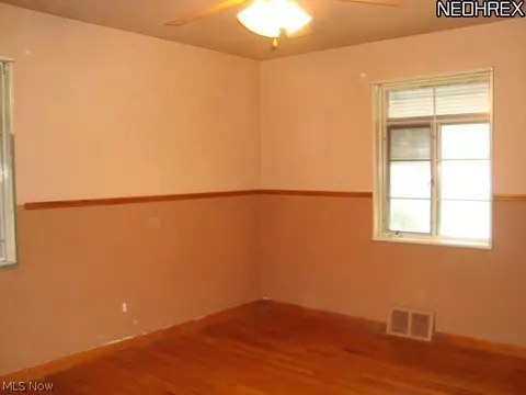 849 E 218th St, Euclid, OH 44119 photo 7