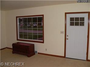 4630 Canterbury Ln, Youngstown, OH 44512 photo 3