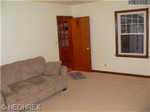 4630 Canterbury Ln, Youngstown, OH 44512 photo 4
