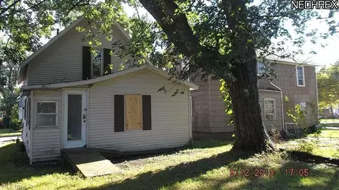 625 W 57th St, Ashtabula, OH 44004 photo 15