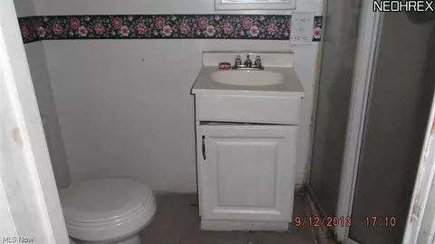 625 W 57th St, Ashtabula, OH 44004 photo 7