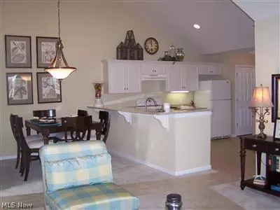 3908 Coventry Ln, Huron, OH 44839 photo 3