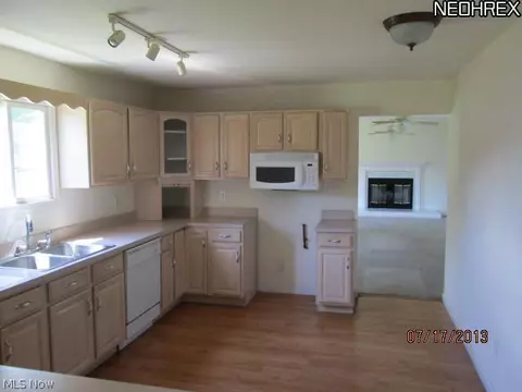 154 Morgan Ave, Elyria, OH 44035 photo 6
