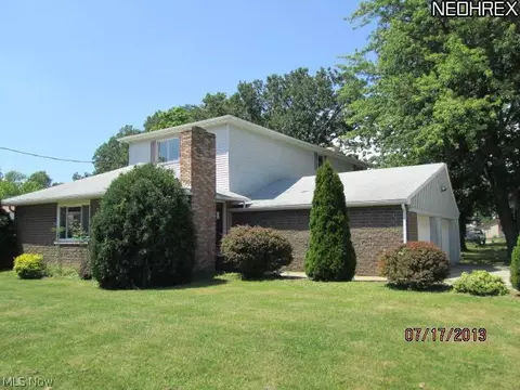 154 Morgan Ave, Elyria, OH 44035 photo 2