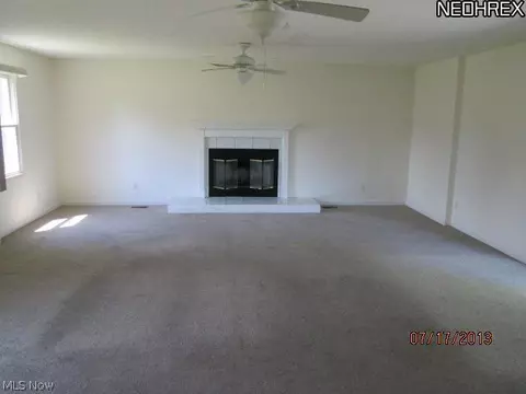 154 Morgan Ave, Elyria, OH 44035 photo 8