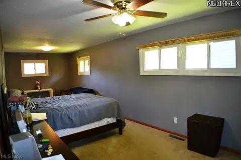 422 Maple Ave, Berea, OH 44017 photo 9