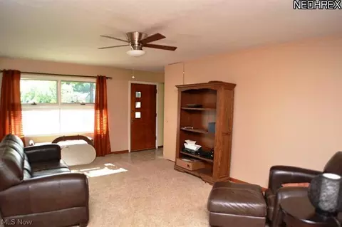 422 Maple Ave, Berea, OH 44017 photo 5
