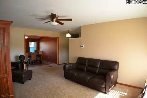 422 Maple Ave, Berea, OH 44017 photo 4