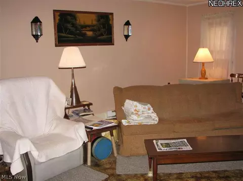 322 W 4th St, Dover, OH 44622 photo 9