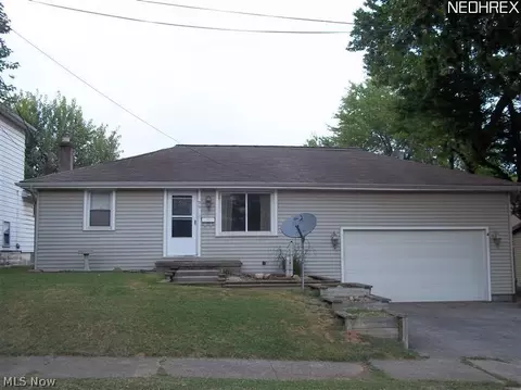 99 E Omar Ave, Struthers, OH 44471 photo 1