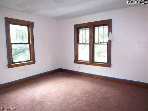 1721 E 46th St, Ashtabula, OH 44004 photo 8
