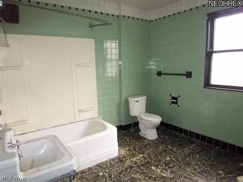 1721 E 46th St, Ashtabula, OH 44004 photo 11