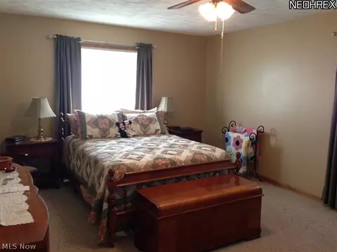 4048 Shelby Rd, Youngstown, OH 44511 photo 10