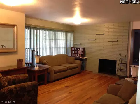 4048 Shelby Rd, Youngstown, OH 44511 photo 6