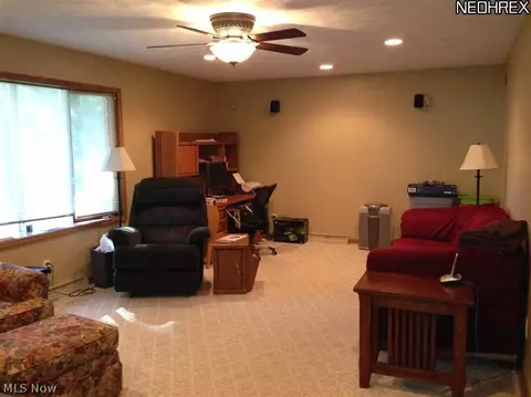 4048 Shelby Rd, Youngstown, OH 44511 photo 7