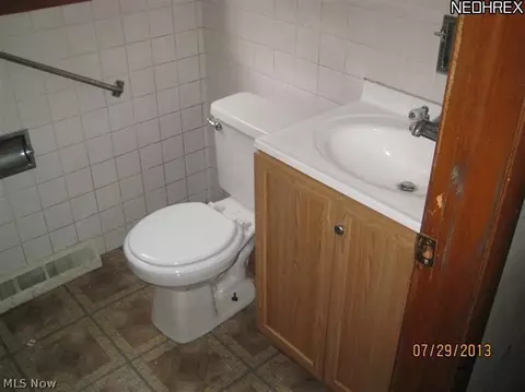 856 Chalker St, Akron, OH 44310 photo 11