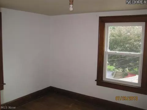 856 Chalker St, Akron, OH 44310 photo 7