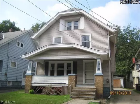 856 Chalker St, Akron, OH 44310 photo 1