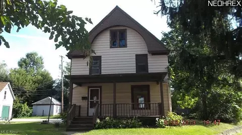 1616 E 44th St, Ashtabula, OH 44004 photo 1