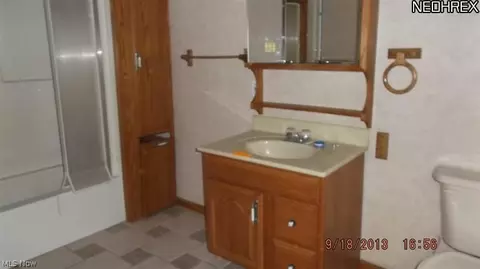1616 E 44th St, Ashtabula, OH 44004 photo 9