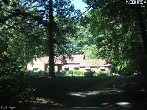 3473 Lynn Rd, Ravenna, OH 44266 photo 2