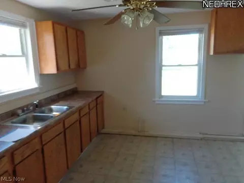 111 Edward Ave, Elyria, OH 44035 photo 14