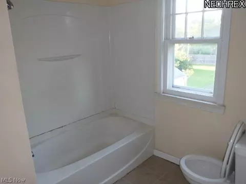 1825 E 36 St, Lorain, OH 44055 photo 9