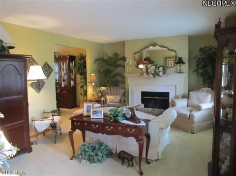 3123 Robin Dr, Ravenna, OH 44266 photo 3