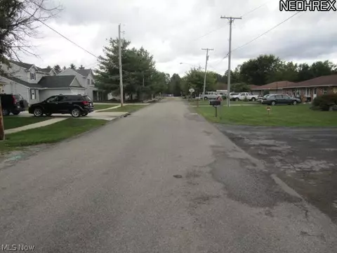 81 Franklin Ave, Wakeman, OH 44889 photo 3