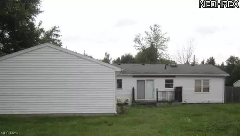 81 Franklin Ave, Wakeman, OH 44889 photo 2