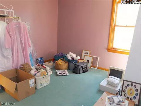 5607 Ackley Rd, Parma, OH 44129 photo 9