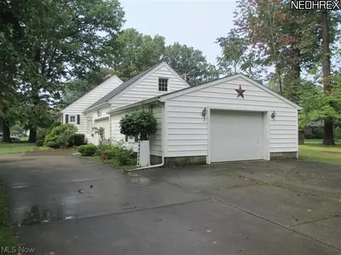 2611 W 9th St, Ashtabula, OH 44004 photo 8