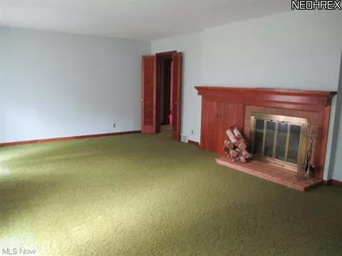 2611 W 9th St, Ashtabula, OH 44004 photo 2