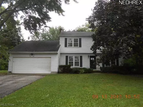 28 Bard Dr, Hudson, OH 44236 photo 1