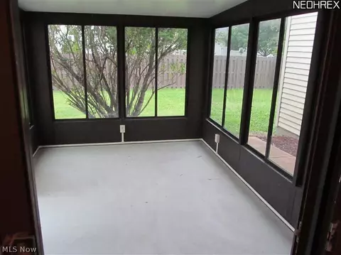 10192 Dewhurst Rd, Elyria, OH 44035 photo 3