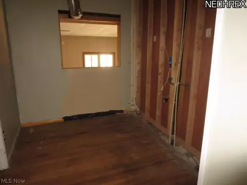 375 Roosevelt Ave, Elyria, OH 44035 photo 10