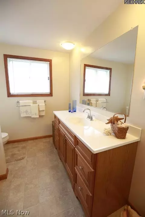 5221 Sequoia Dr, Parma, OH 44134 photo 15