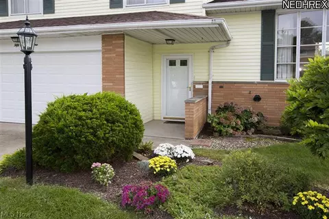 5221 Sequoia Dr, Parma, OH 44134 photo 3