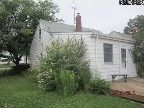 30000 Phillips Ave, Wickliffe, OH 44092 photo 11